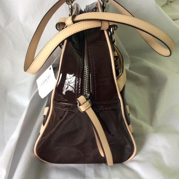 Coach Peyton Brown Patent Satchel Camel Leather Trim NEW - Picture 4 of 7